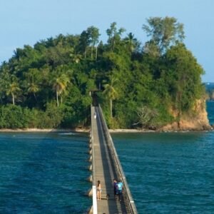 looking along the bridge to nowhere, samana.